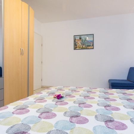 Neda Appartement Punat Buitenkant foto